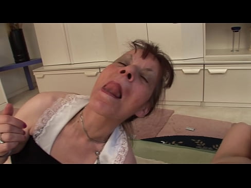 ❤️ Duo aviam et unum avum habent threesome Fuck video  apud nos